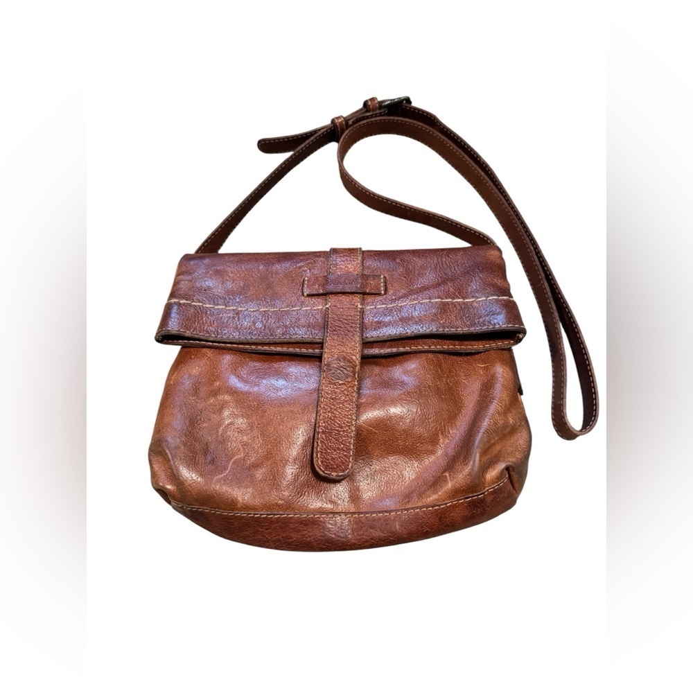FRYE Artisan Red Leather Fold Over Crossbody Bag Purse - Picture 3 of 16